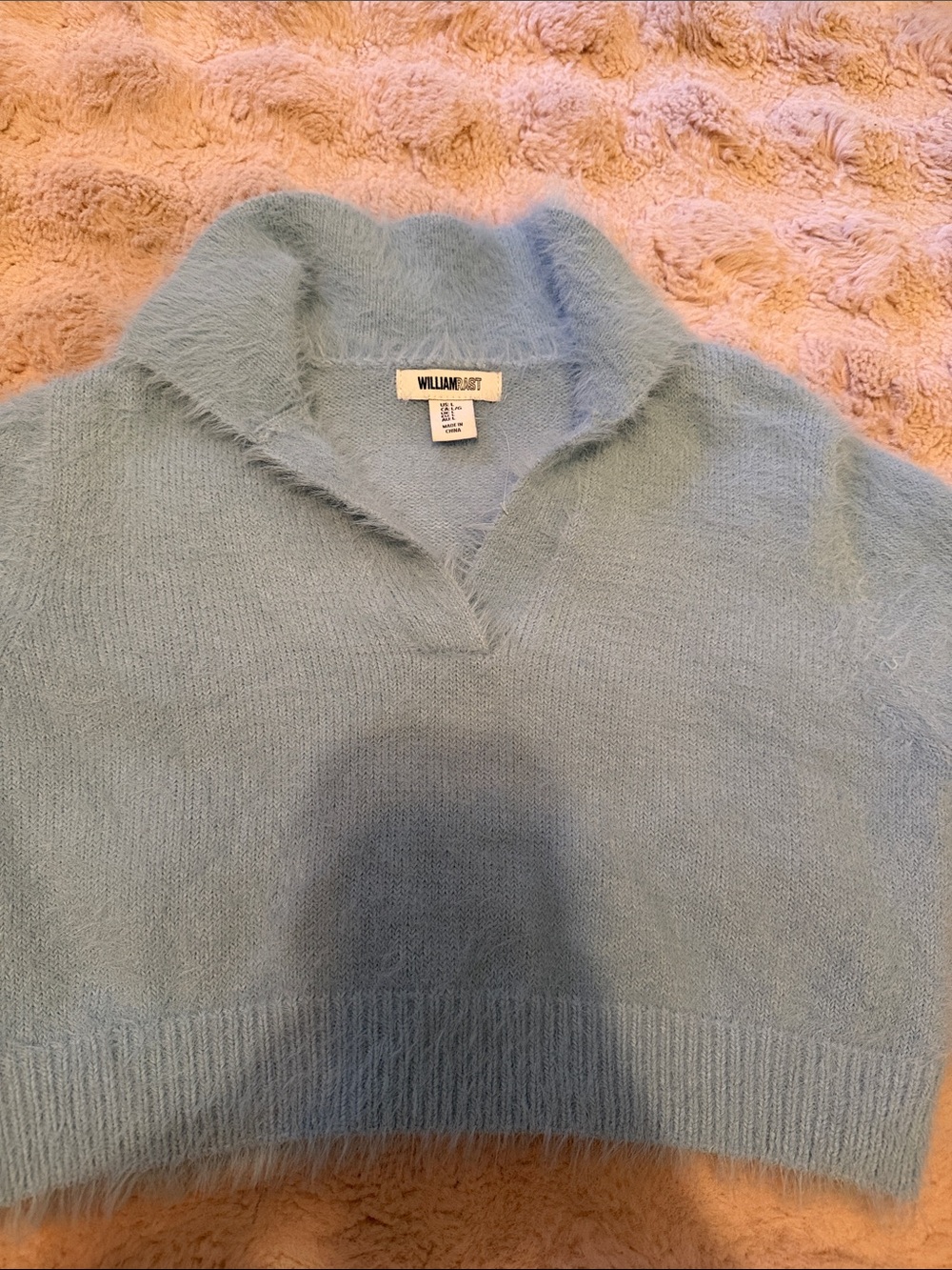 Vintage y2k look William Rast Light Blue Cropped V-Neck Fuzzy Sweater